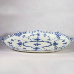 Asiet, Theskebakke, oval, 12,5x25 cm.